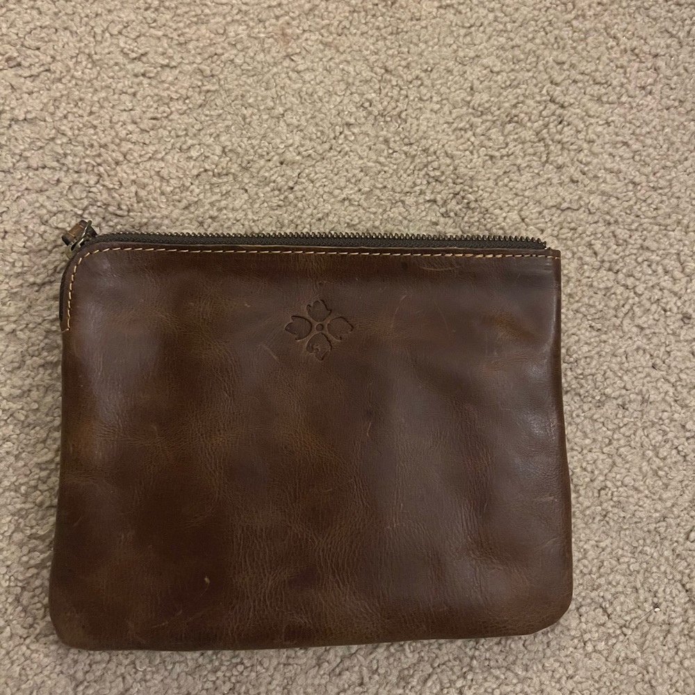 Patricia Nash wristlet